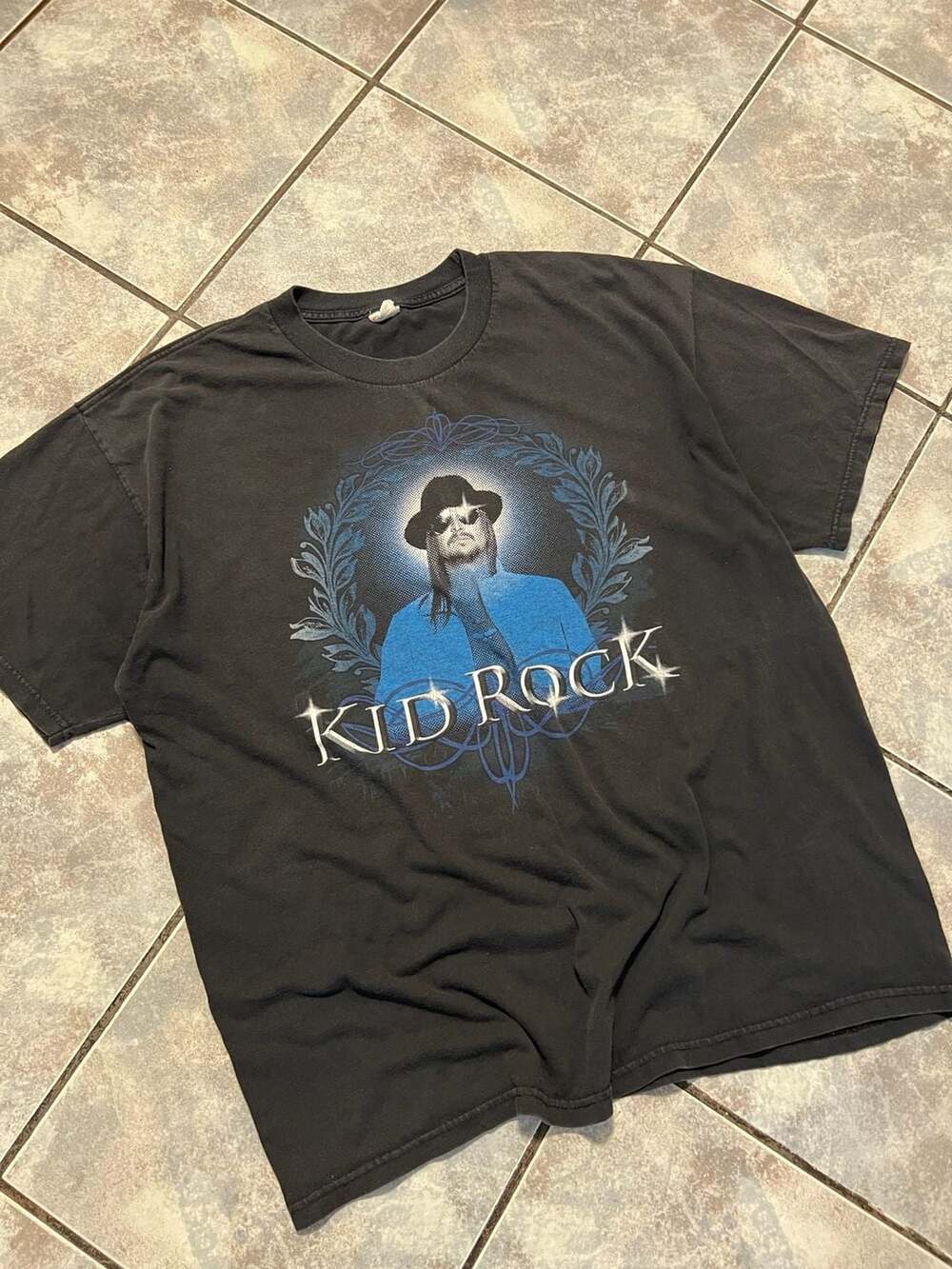 Vintage Kid Rock "You Can't Buy Cool" Graphic Band T-Shirt